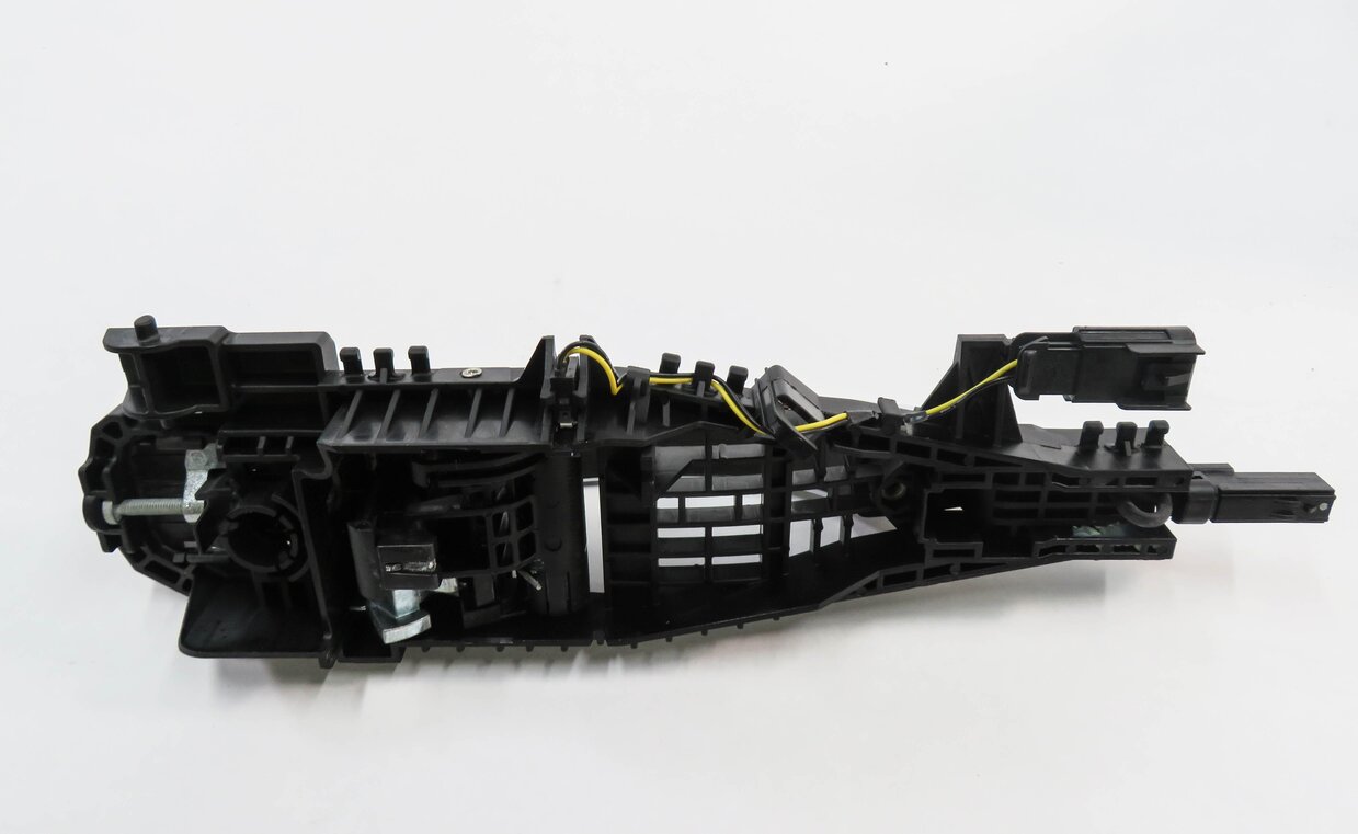 Thumbnail 6: 2018 MASERATI QUATTROPORTE (M156) RIGHT REAR PROXIMITY DOOR HANDLE (WHITE)