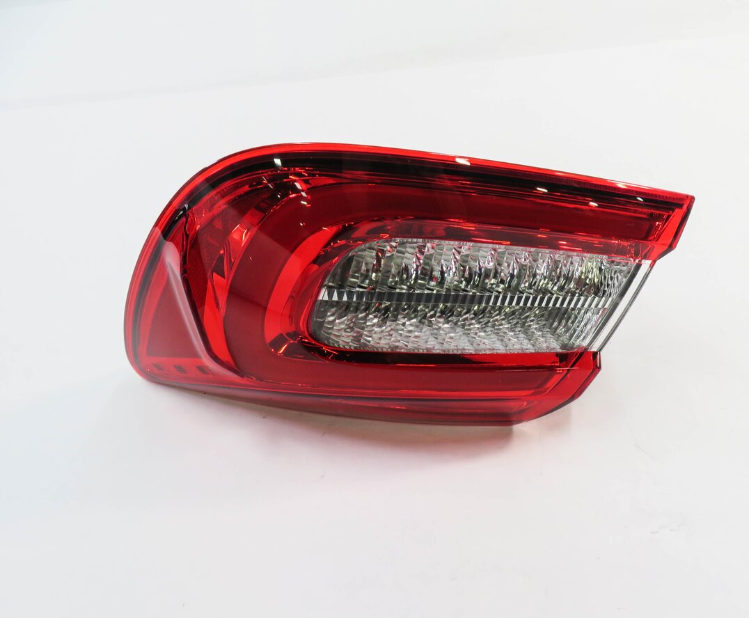 Thumbnail 3: 2018 MASERATI QUATTROPORTE (M156) RIGHT PASSENGER TAILLIGHT BRAKE LIGHT LAMP