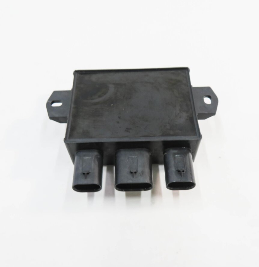 Thumbnail 2: 2018 MASERATI QUATTROPORTE S (M156) REAR TRUNK SMART OPENER KICK PAD MODULE