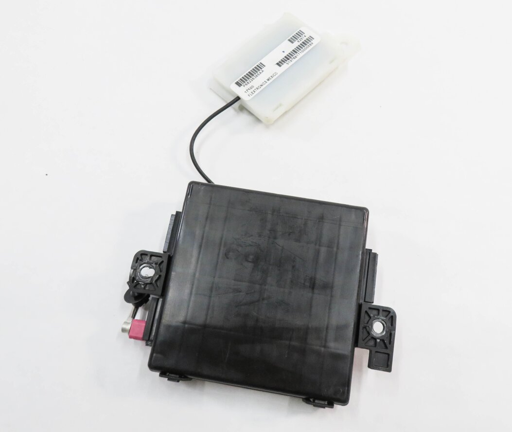 2018 MASERATI QUATTROPORTE S (M156) KEYLESS ENTRY START CONTROL MODULE ANTENNA