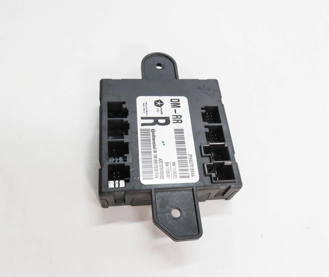 Thumbnail 4: 12018 MASERATI QUATTROPORTE S (M156) RIGHT REAR DOOR CONTROL MODULE