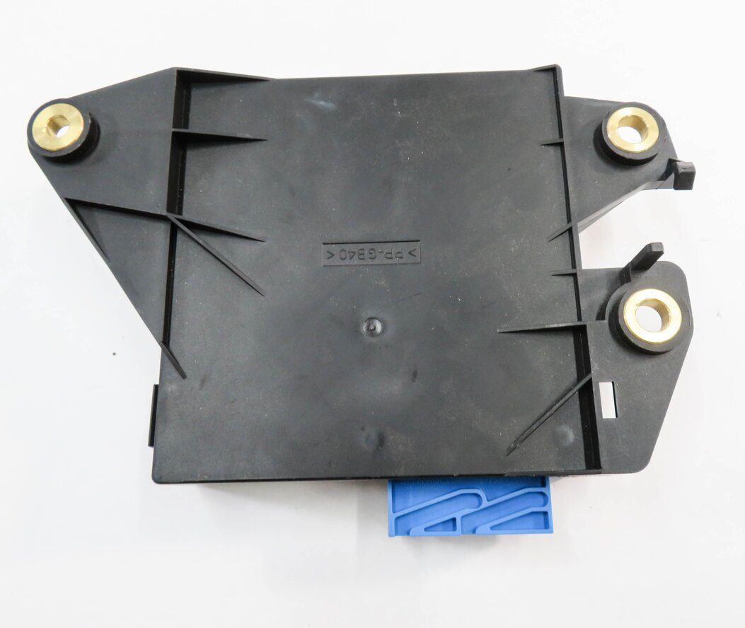 Thumbnail 5: 2018 MASERATI QUATTROPORTE S (M156) SUSPENSION CONTROL MODULE