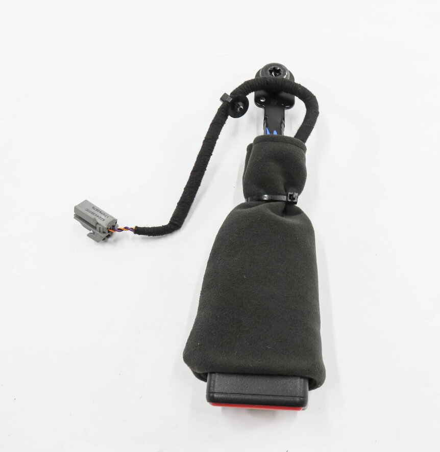 Thumbnail 2: 2018 MASERATI QUATTROPORTE S (M156) RIGHT FRONT PASSENGER SEATBELT RECEIVER
