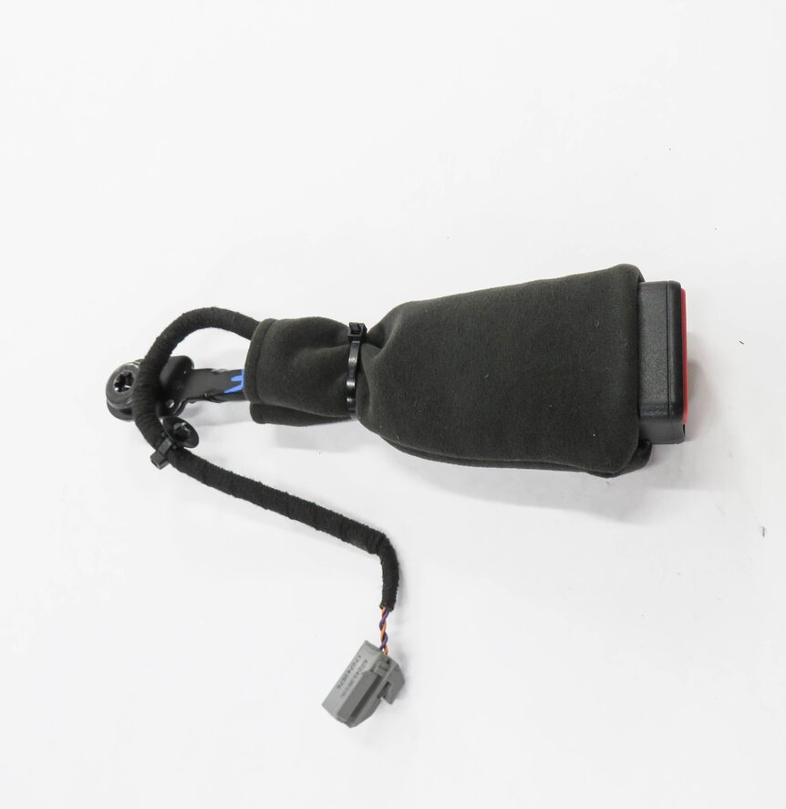 Thumbnail 3: 2018 MASERATI QUATTROPORTE S (M156) RIGHT FRONT PASSENGER SEATBELT RECEIVER