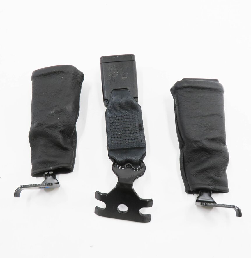 Thumbnail 5: 2018 MASERATI QUATTROPORTE (M156) REAR SEAT SEATBELT BUCKLE RECEIVER SET-3
