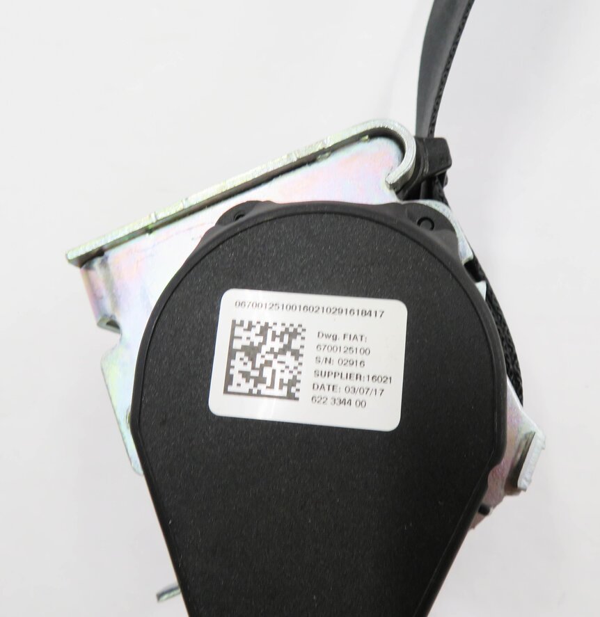 Thumbnail 6: 2018 MASERATI QUATTROPORTE (M156) REAR SEAT CENTER SEATBELT RETRACTOR (BLACK)