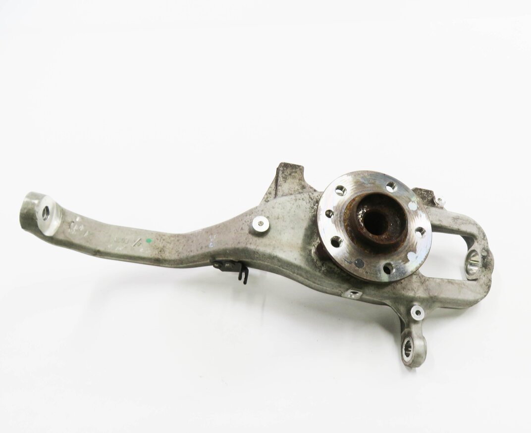 Thumbnail 6: 2018 MASERATI QUATTROPORTE (M156) RIGHT FRONT PASSENGER SPINDLE KNUCKLE HUB