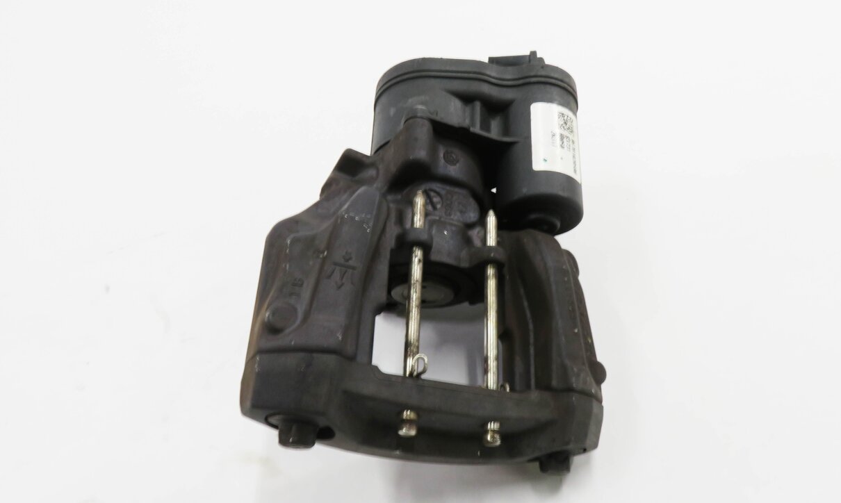 Thumbnail 2: 2018 MASERATI QUATTROPORTE S (M156) RIGHT PASSENGER REAR PARKING BRAKE CALIPER
