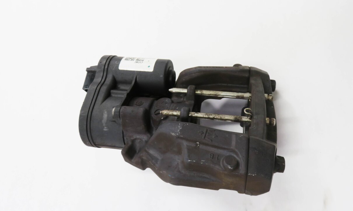 Thumbnail 3: 2018 MASERATI QUATTROPORTE S (M156) RIGHT PASSENGER REAR PARKING BRAKE CALIPER