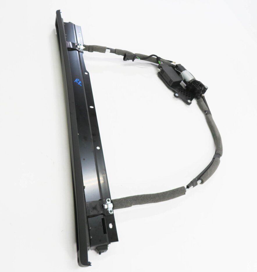 Thumbnail 3: 2018 MASERATI QUATTROPORTE (M156) RIGHT REAR DOOR POWER WINDOW SHADE w/ MOTOR