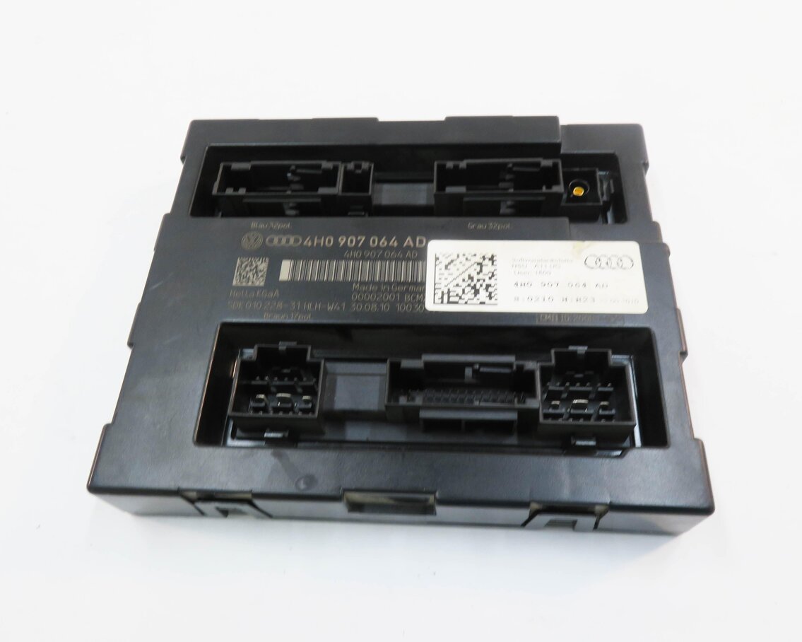 Thumbnail 2: 2011 AUDI A8 (D4 4H) BODY CONTROL MODULE COMFORT CONTROL MODULE