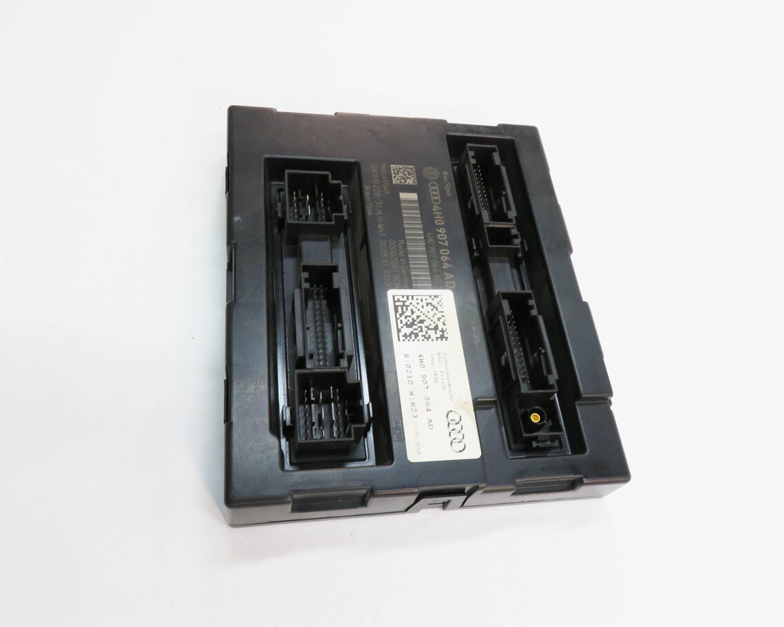 Thumbnail 3: 2011 AUDI A8 (D4 4H) BODY CONTROL MODULE COMFORT CONTROL MODULE