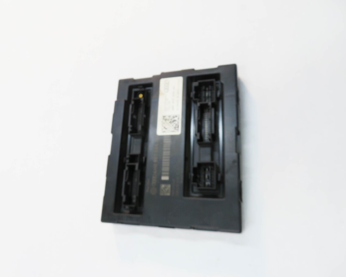 Thumbnail 4: 2011 AUDI A8 (D4 4H) BODY CONTROL MODULE COMFORT CONTROL MODULE