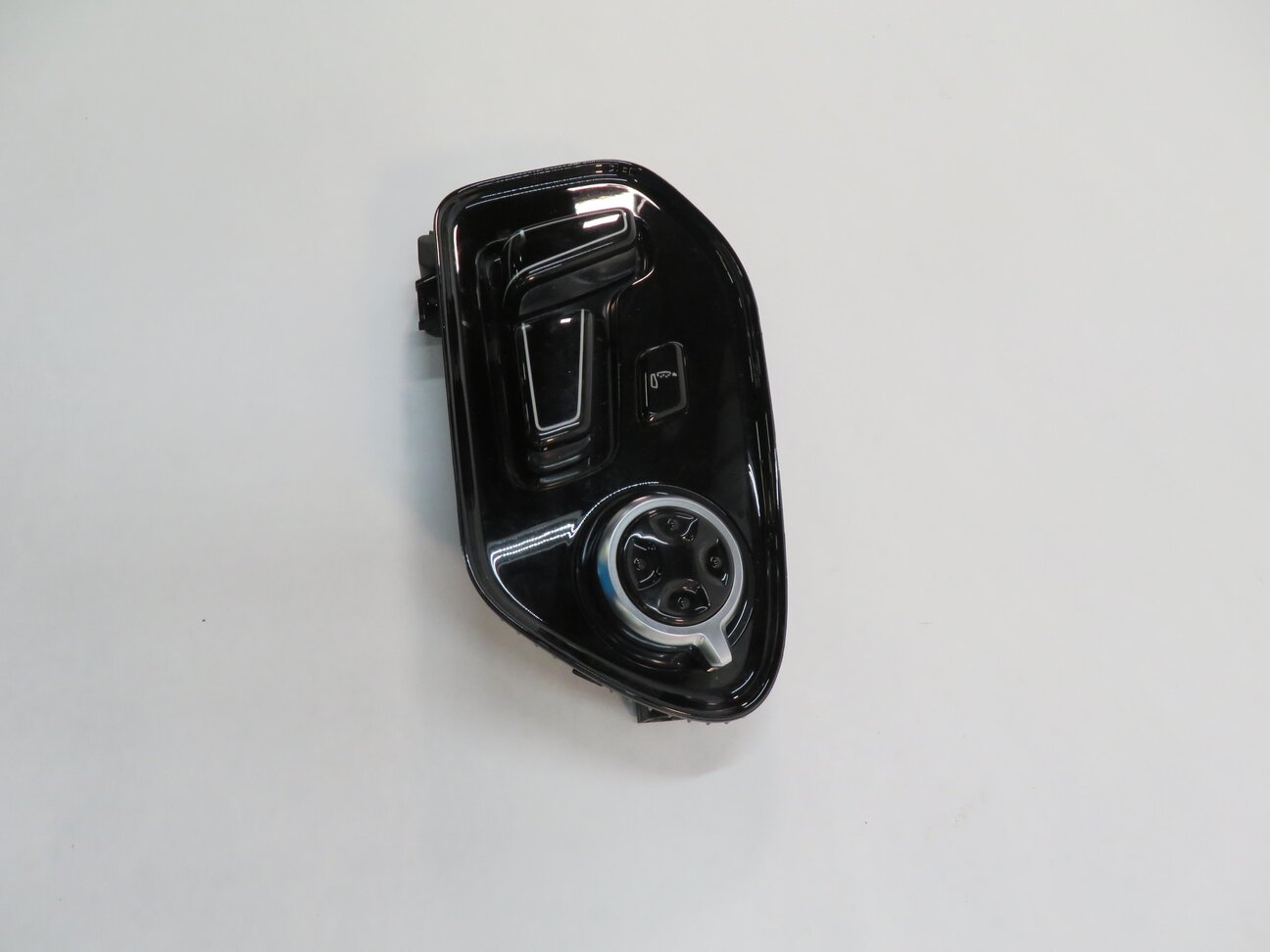 Thumbnail 4: 2011 AUDI A8 (D4 4H) RIGHT FRONT PASSENGER SEAT ADJUSTMENT SWITCH (BLACK)