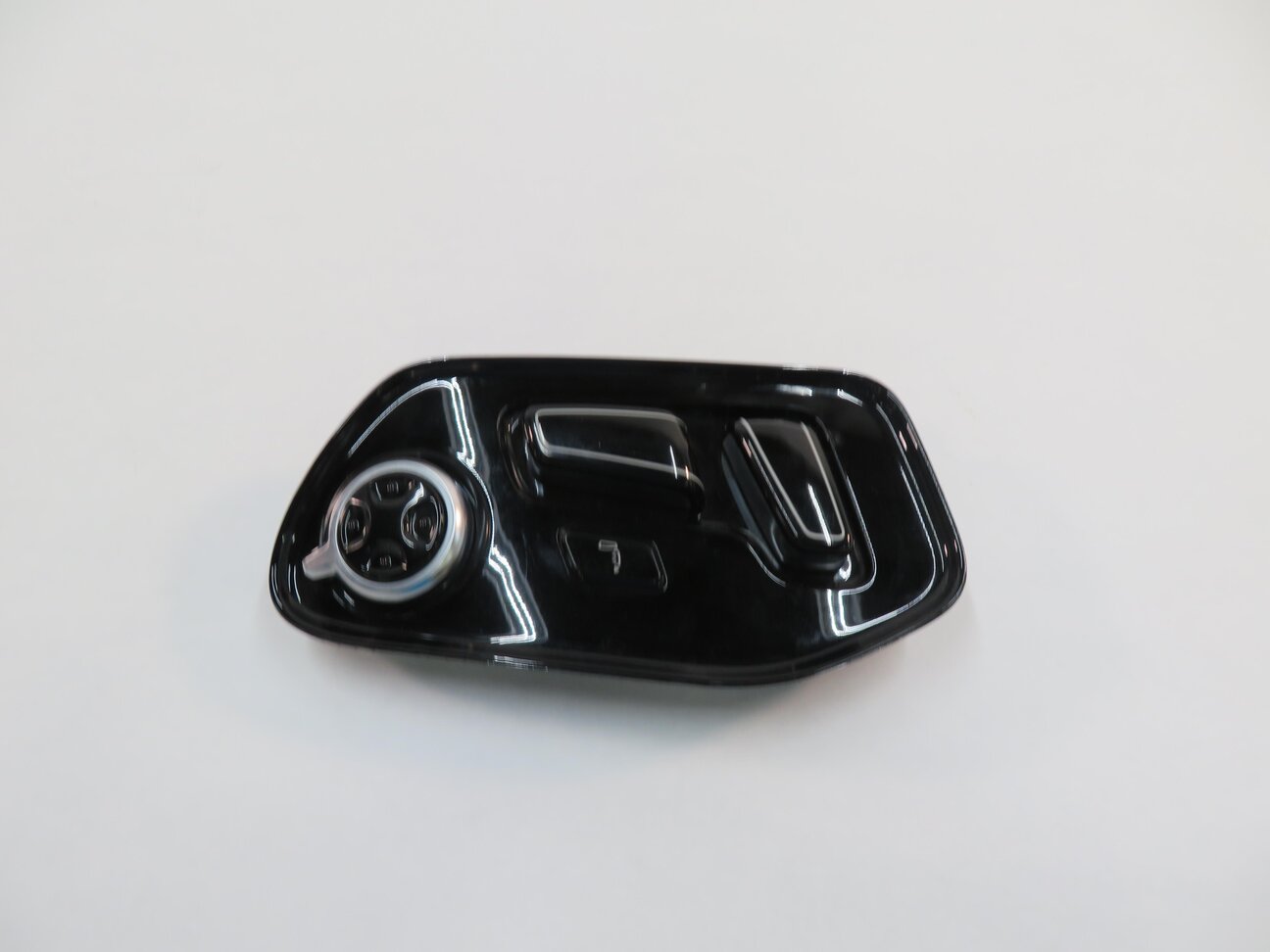 Thumbnail 5: 2011 AUDI A8 (D4 4H) RIGHT FRONT PASSENGER SEAT ADJUSTMENT SWITCH (BLACK)