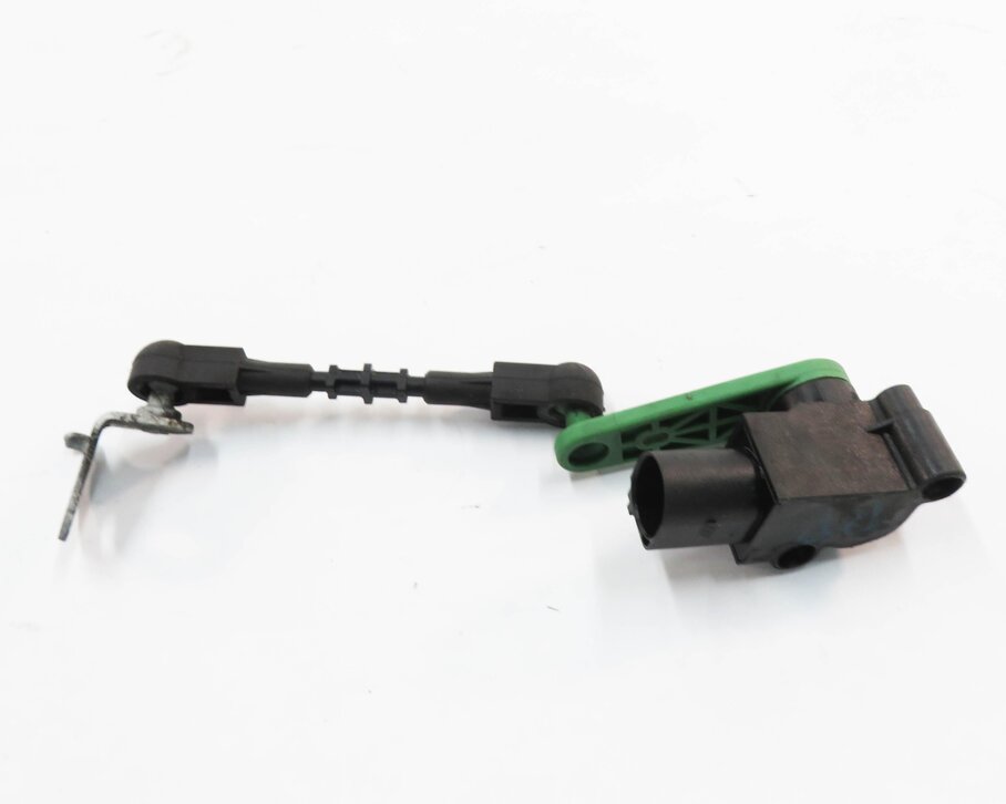 Thumbnail 5: 2011 AUDI A8 (D4 4H) RIGHT PASSENGER REAR SUSPENSION HEIGHT LEVEL SENSOR