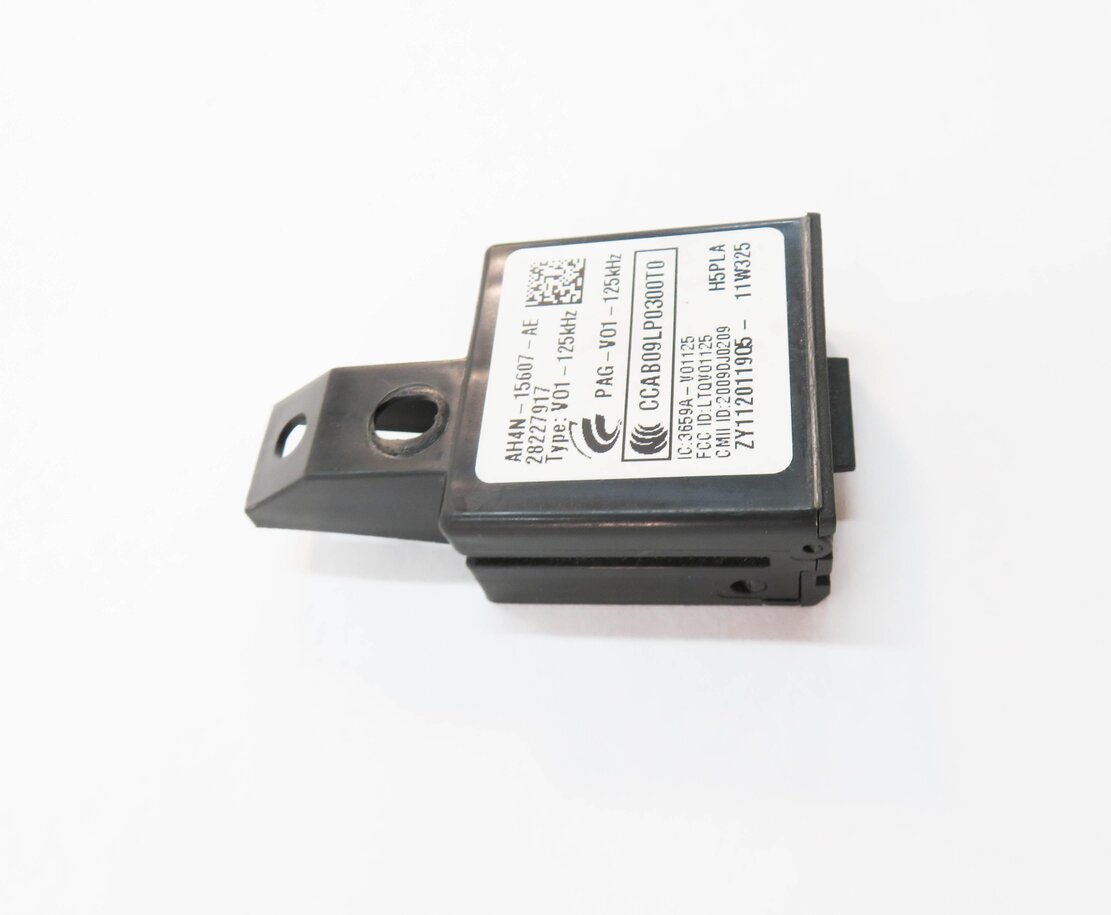 Thumbnail 3: 2012 RANGE ROVER SPORT (L320) KEYLESS ENTRY ANTENNA SENSOR MODULE