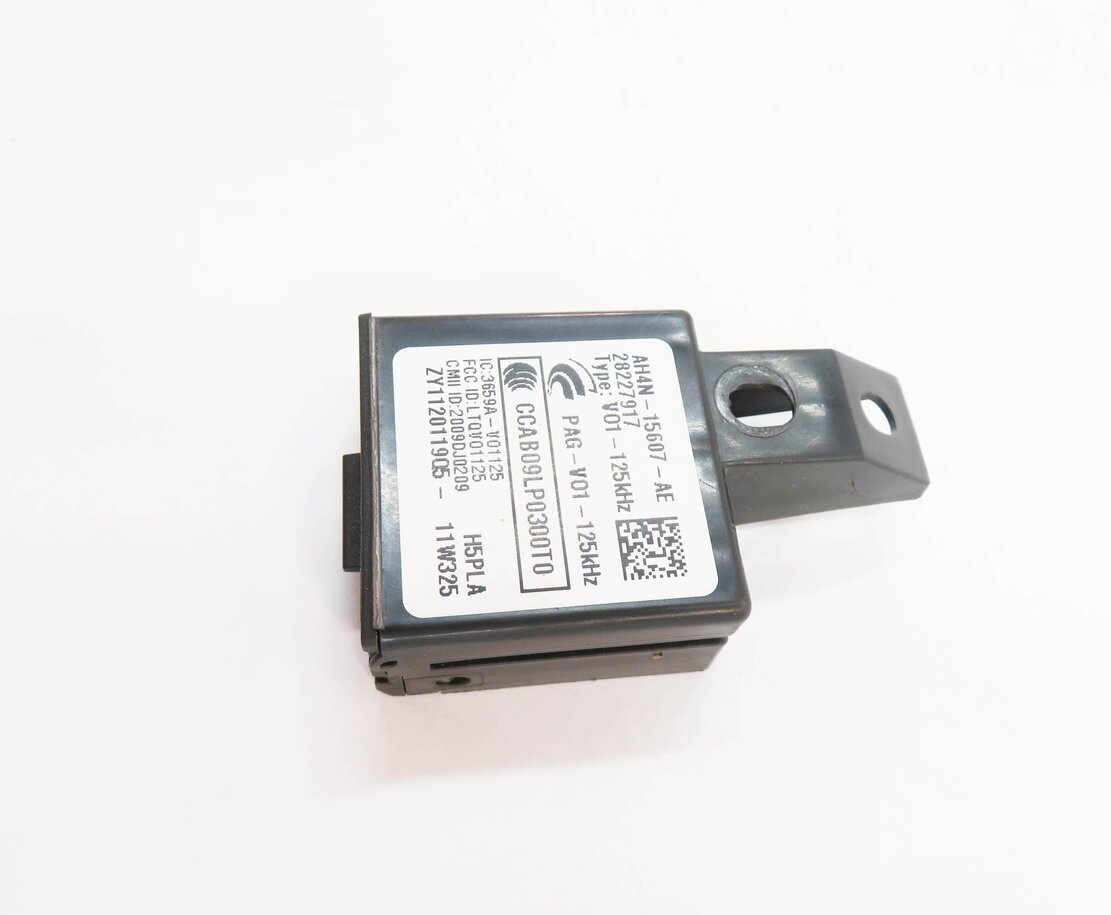 Thumbnail 4: 2012 RANGE ROVER SPORT (L320) KEYLESS ENTRY ANTENNA SENSOR MODULE