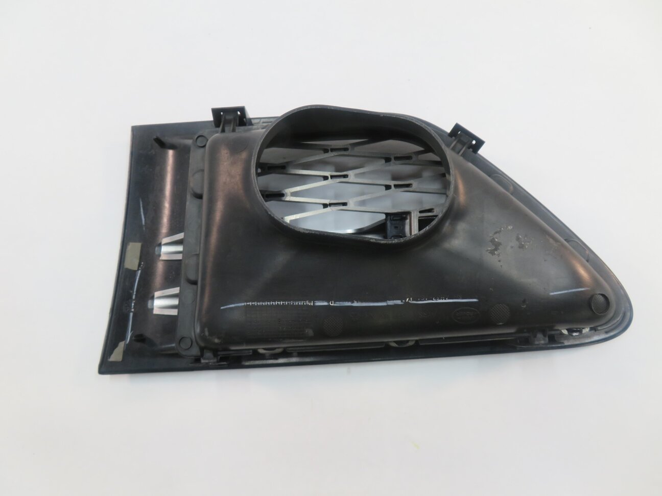 Thumbnail 6: 2012 RANGE ROVER SPORT (L320) RIGHT FRONT PASSENGER FENDER GRILLE TRIM (BLACK)