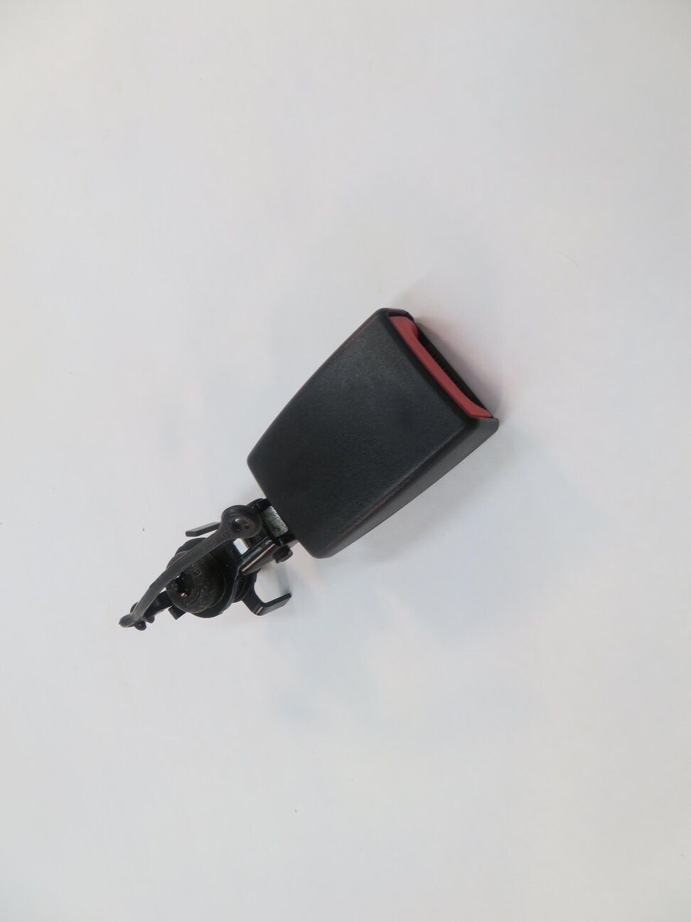 2012 RANGE ROVER SPORT (L320) LEFT REAR 2nd SECOND ROW SEAT SEATBELT RECEIVER