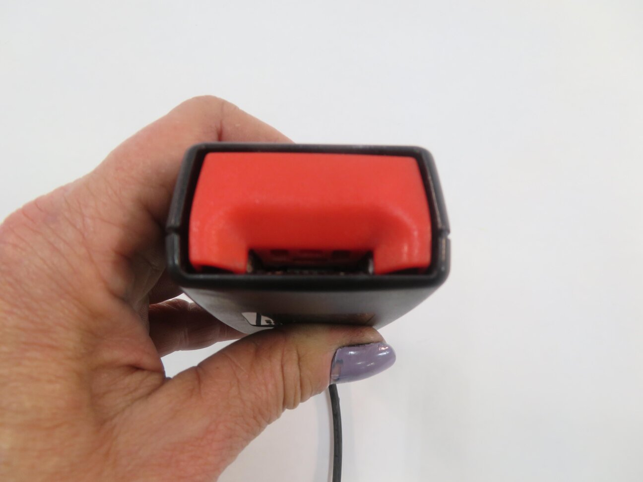 Thumbnail 6: 2012 RANGE ROVER SPORT (L320) LEFT REAR 2nd SECOND ROW SEAT SEATBELT RECEIVER