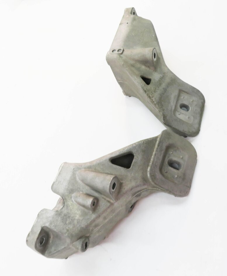 Thumbnail 3: 2012 RANGE ROVER SPORT (L320) 5.0L AJ133 V8 MOTOR - ENGINE MOUNT BRACKET SET-2