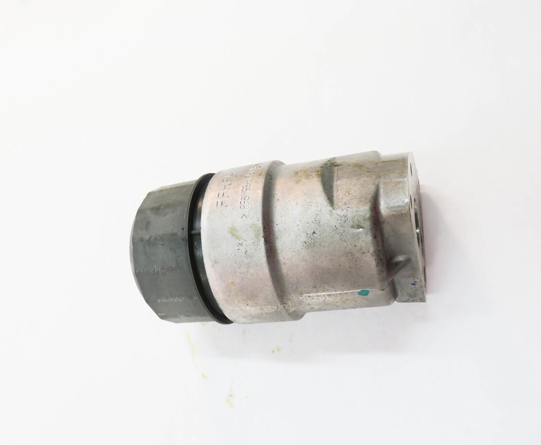 Thumbnail 4: 2012 RANGE ROVER SPORT (L320) 5.0L AJ133 V8 ENGINE - OIL FILTER HOUSING