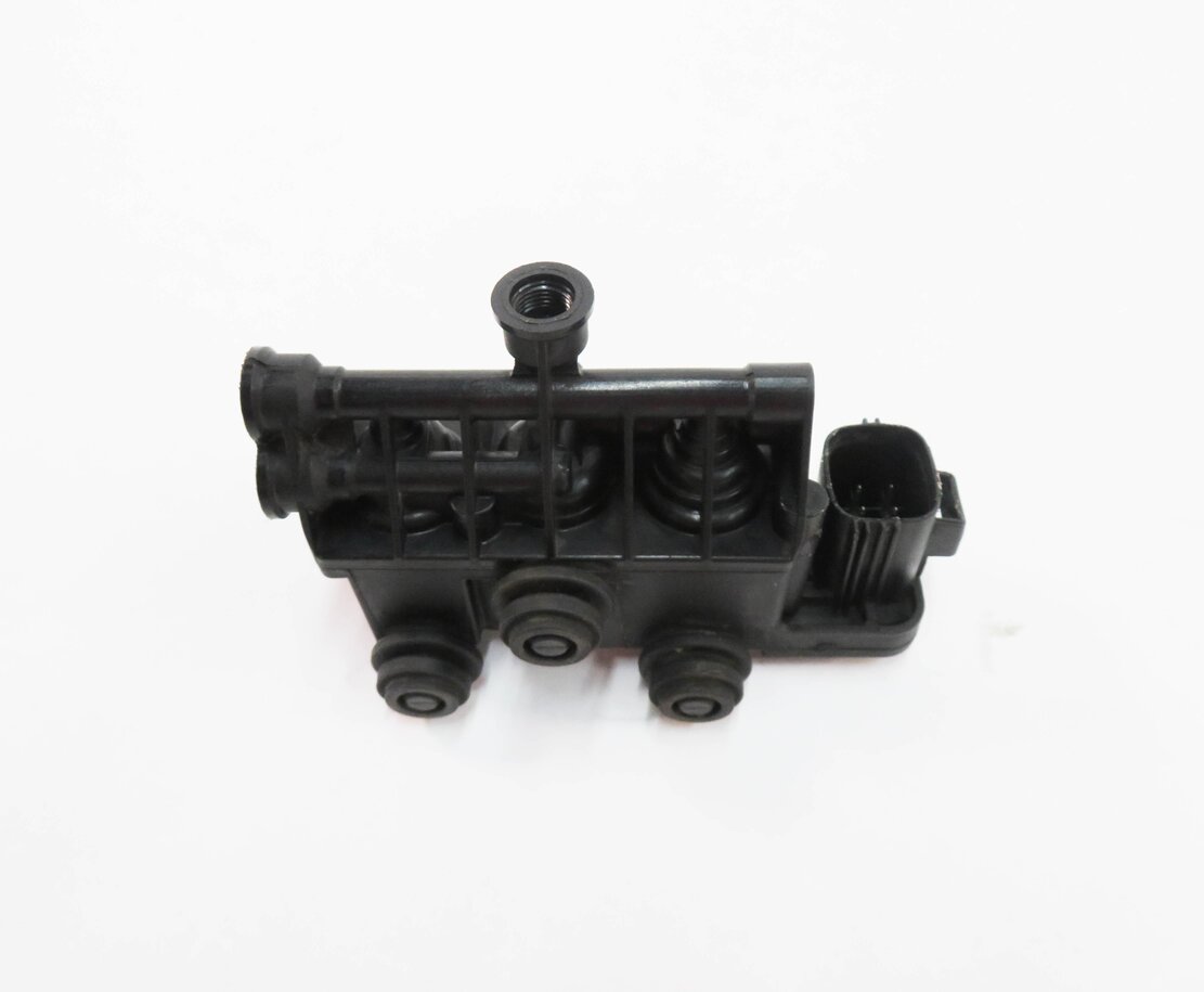 Thumbnail 13: 2012 RANGE ROVER SPORT (L320) AIR SUSPENSION VALVE BLOCK SET-3