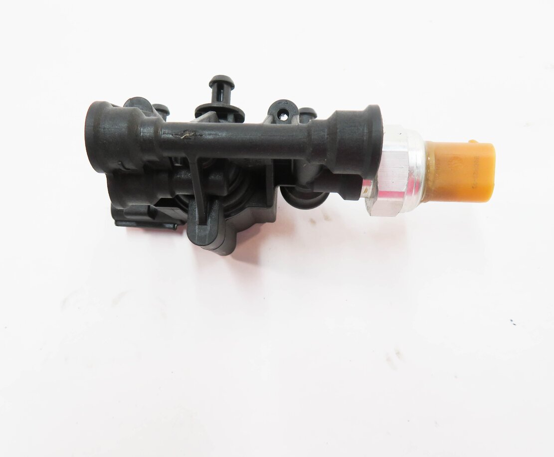 Thumbnail 9: 2012 RANGE ROVER SPORT (L320) AIR SUSPENSION VALVE BLOCK SET-3