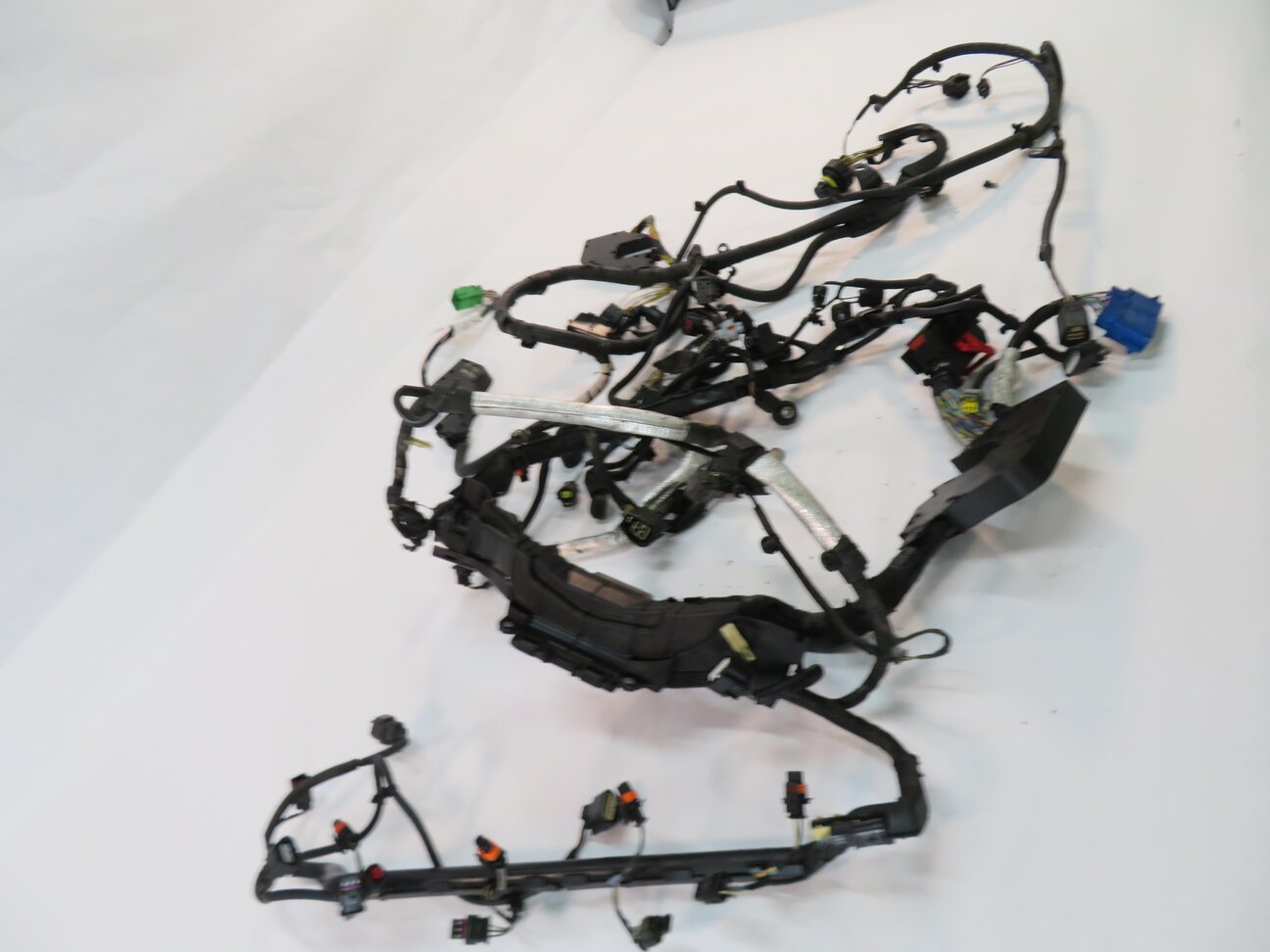 Thumbnail 2: 2012 RANGE ROVER SPORT (L320) 5.0L AJ133 V8 ENGINE WIRE WIRING HARNESS LOOM