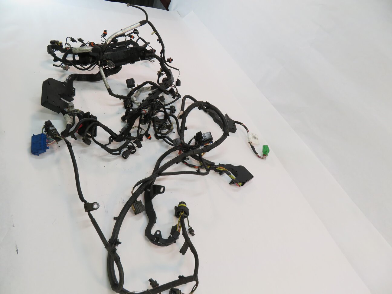Thumbnail 3: 2012 RANGE ROVER SPORT (L320) 5.0L AJ133 V8 ENGINE WIRE WIRING HARNESS LOOM