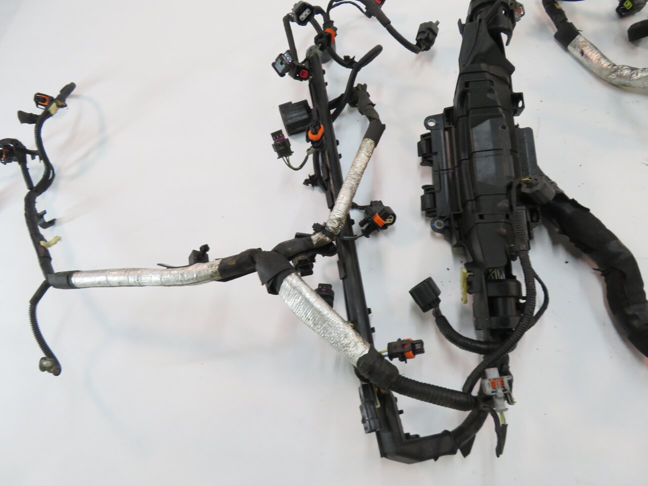 Thumbnail 7: 2012 RANGE ROVER SPORT (L320) 5.0L AJ133 V8 ENGINE WIRE WIRING HARNESS LOOM