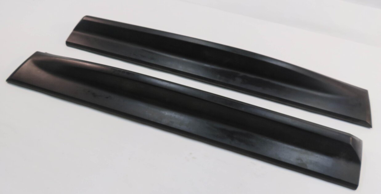 2012 RANGE ROVER SPORT (L320) FRONT LEFT & RIGHT LOWER DOOR MOULDING TRIM SET-2