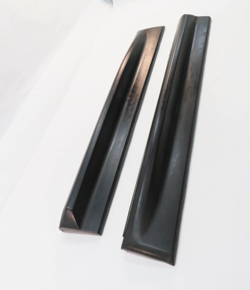 Thumbnail 4: 2012 RANGE ROVER SPORT (L320) FRONT LEFT & RIGHT LOWER DOOR MOULDING TRIM SET-2
