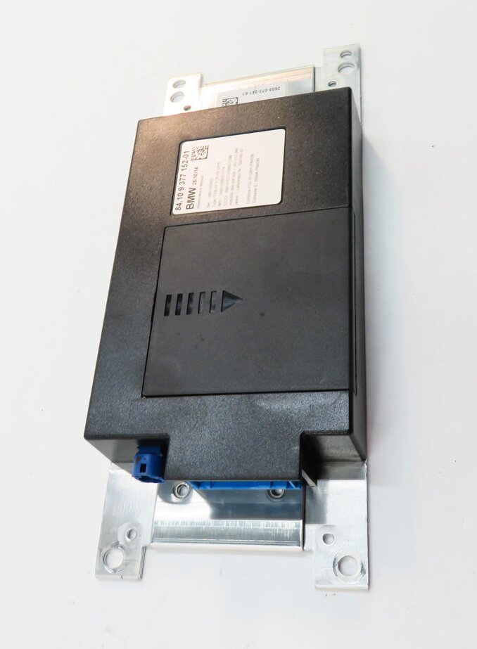 Thumbnail 3: 2015 BMW 328i (F30) BLUETOOTH TELEMATICS COMMUNICATION CONTROL MODULE