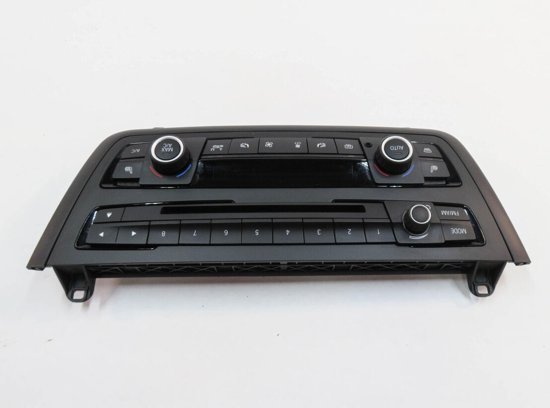 Thumbnail 6: 2014-2016 BMW 228i 320i 328i 328iGT 335i 335iGT 428i 435i - TEMPERATURE CONTROL