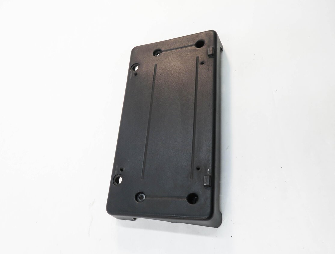 Thumbnail 3: 2006 RANGE ROVER SPORT (L320) FRONT LICENSE PLATE BASE MOUNT RETAINER BRACKET