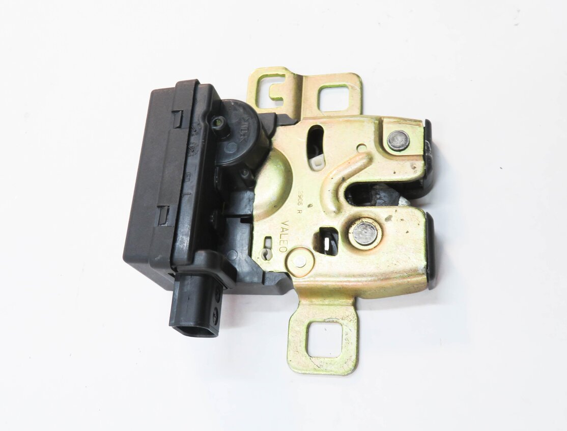Thumbnail 4: 2006 RANGE ROVER SPORT (L320) REAR TRUNK UPPER LOCK LATCH ACTUATOR