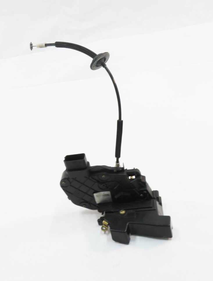 Thumbnail 2: 2005-2008 LAND ROVER LR3 / RANGE ROVER SPORT (L320) LEFT FRONT DRIVER DOOR LATCH