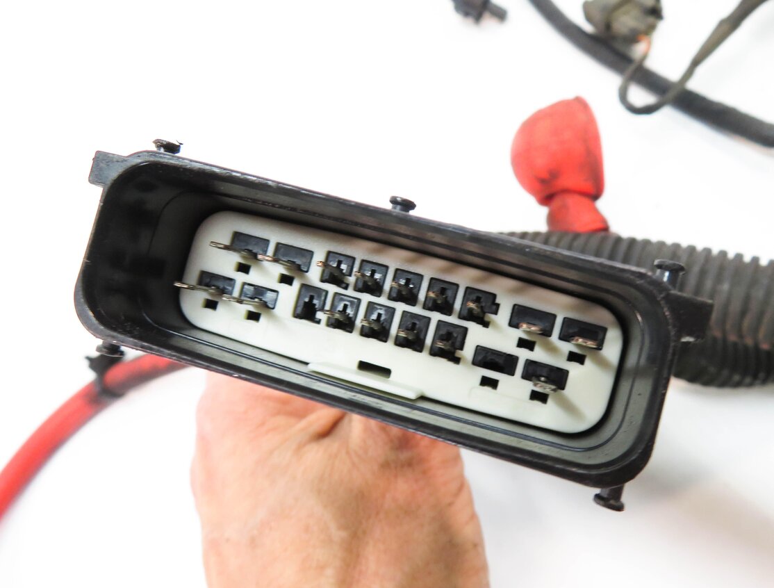 Thumbnail 6: 2006 RANGE ROVER SPORT (L320) 4.2L SUPERCHARGED ENGINE WIRE WIRING HARNESS