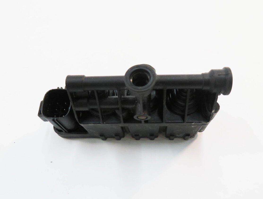 Thumbnail 5: 2006 RANGE ROVER SPORT (L320) AIR SUSPENSION TRANSFER RELIEF VALVE BLOCK SET-3
