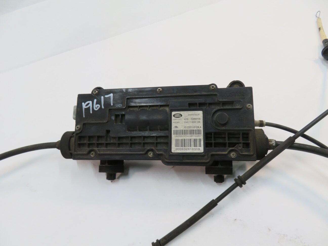 Thumbnail 3: 2006 RANGE ROVER SPORT (L320) EMERGENCY PARKING BRAKE ACTUATOR MOTOR w/ CABLES