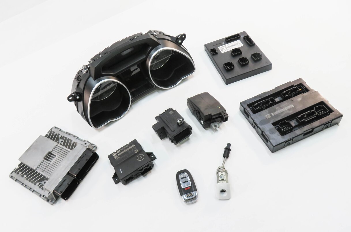 2013 AUDI S5 (B8 8T) 3.0L CGXD ENGINE ECM ECU BCM IMMOBILIZER MODULE KEY SET