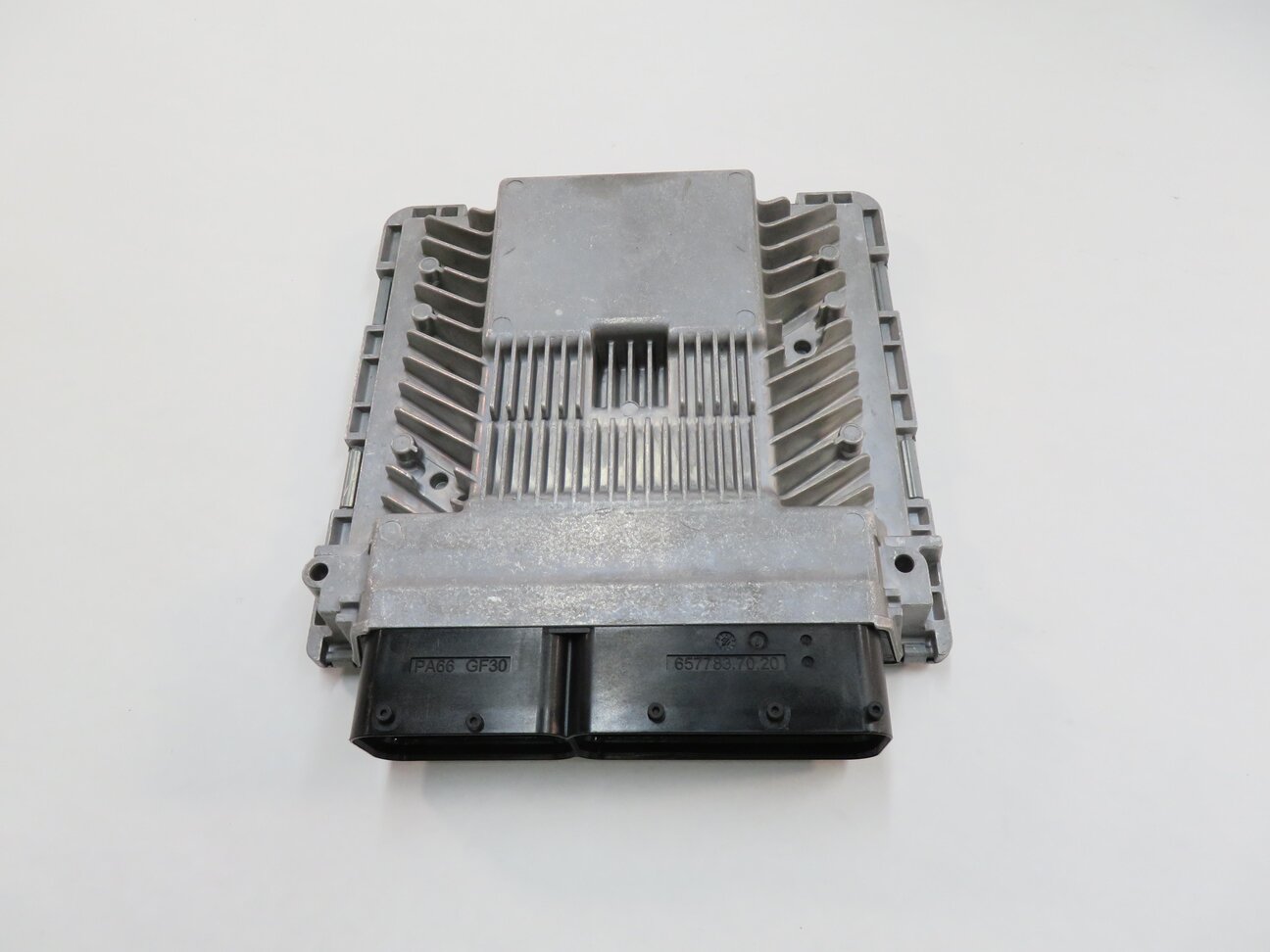 Thumbnail 10: 2013 AUDI S5 (B8 8T) 3.0L CGXD ENGINE ECM ECU BCM IMMOBILIZER MODULE KEY SET