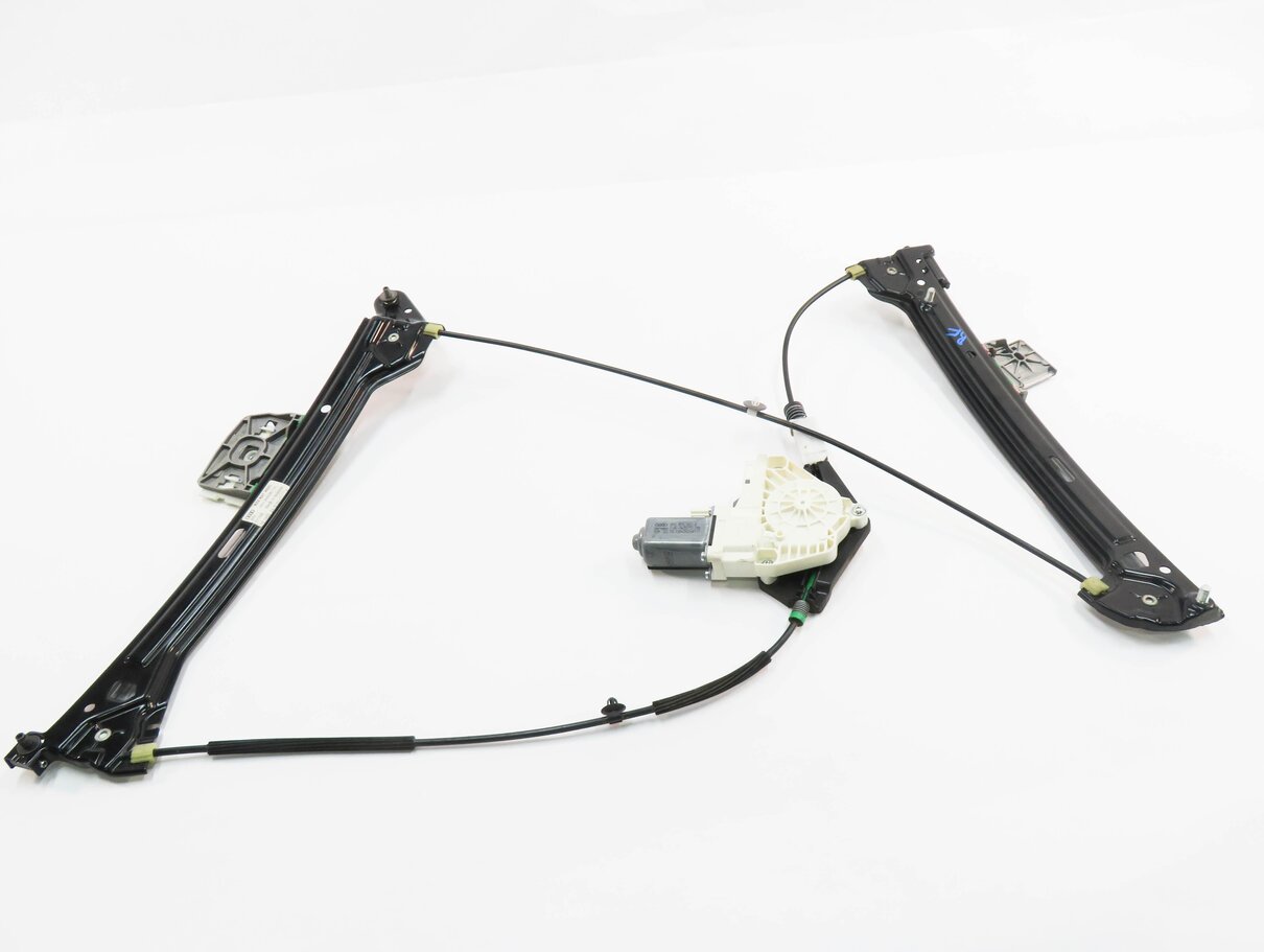 Thumbnail 2: 2013 AUDI S5 (B8 8T) COUPE - RIGHT FRONT PASSENGER DOOR WINDOW REGULATOR & MOTOR