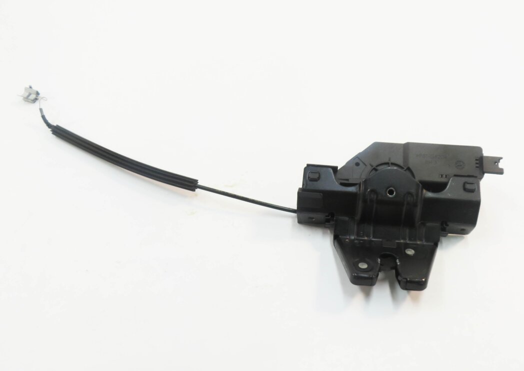 Thumbnail 2: 2012 BMW M3 ///M (E90) REAR TRUNK LOCK LATCH ACTUATOR