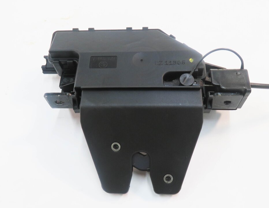 Thumbnail 6: 2012 BMW M3 ///M (E90) REAR TRUNK LOCK LATCH ACTUATOR