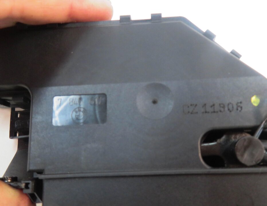 Thumbnail 9: 2012 BMW M3 ///M (E90) REAR TRUNK LOCK LATCH ACTUATOR