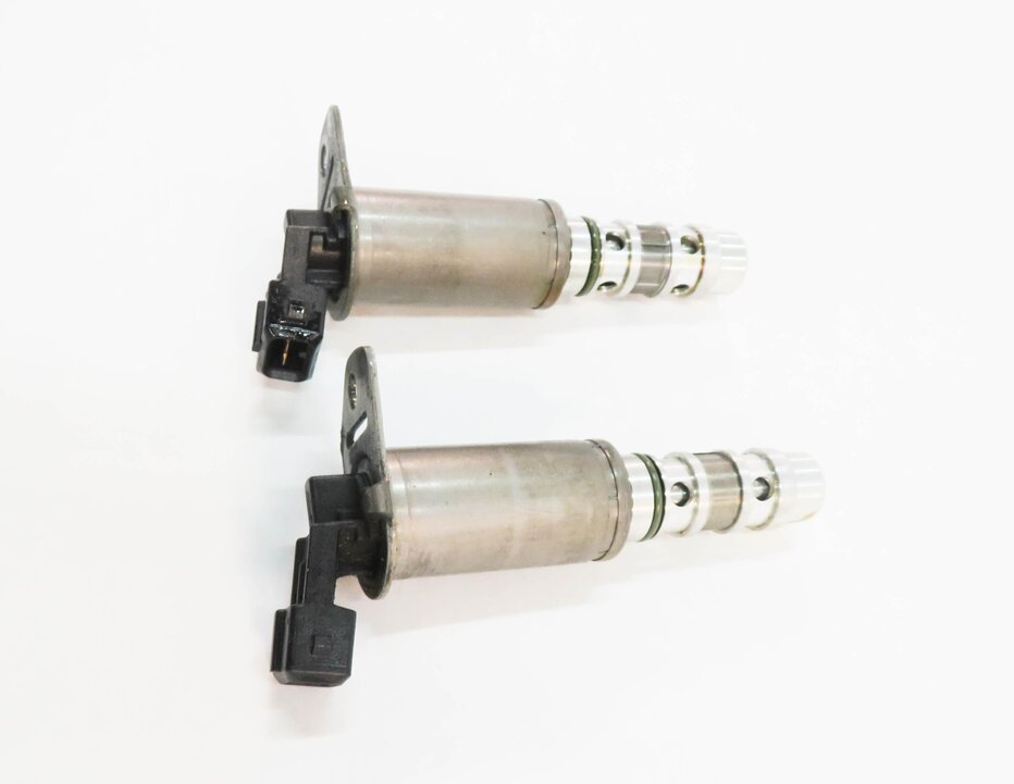Thumbnail 4: 2012 BMW M3 ///M (E90) 4.0L S65 V8 ENGINE - VVT TIMING SOLENOID SET-2