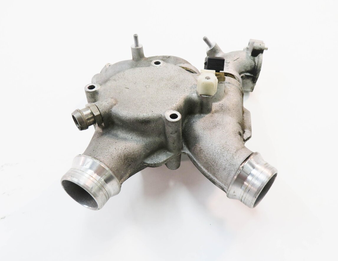 Thumbnail 2: 2012 BMW M3 ///M (E90) 4.0L S65 V8 ENGINE - THERMOSTAT HOUSING